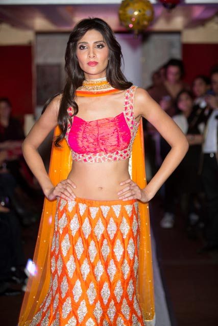 http://www.lassiwithlavina.com/wp-content/uploads/2013/03/Indian-Fashion-Azura.jpg