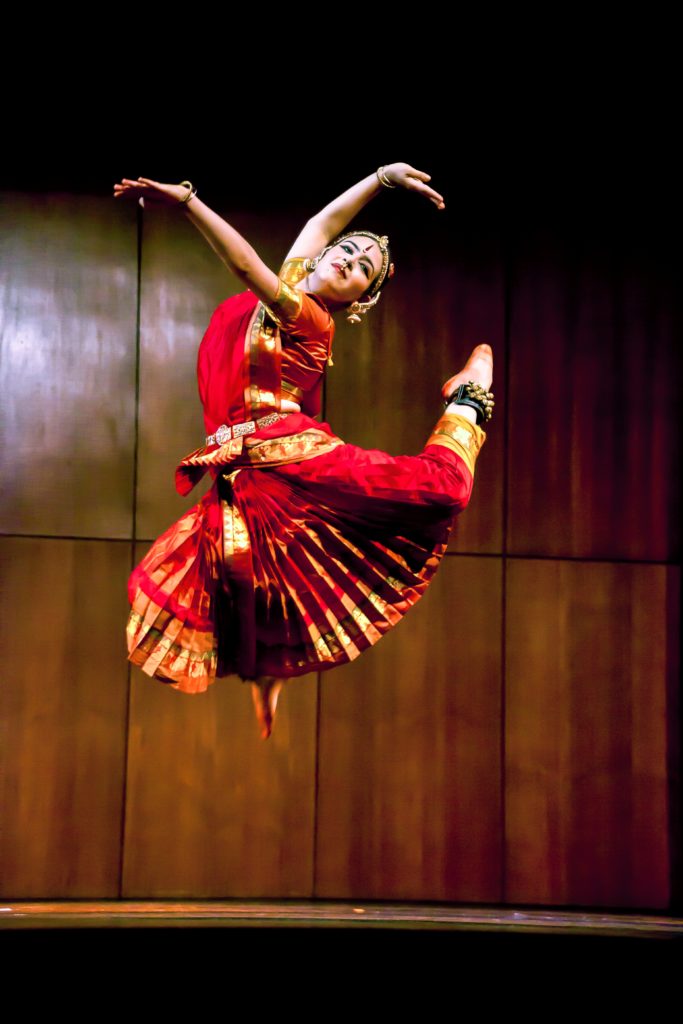 Spinning yarns of intricate sari tales through dance